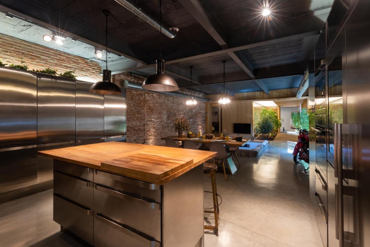 Petit Luxe Loft Apartment Тераса Екстериор снимка