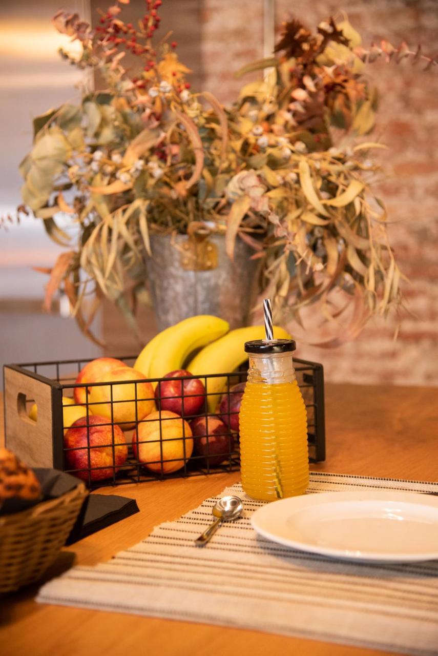 Petit Luxe Loft Apartment Тераса Екстериор снимка